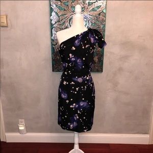The limited one shoulder dress